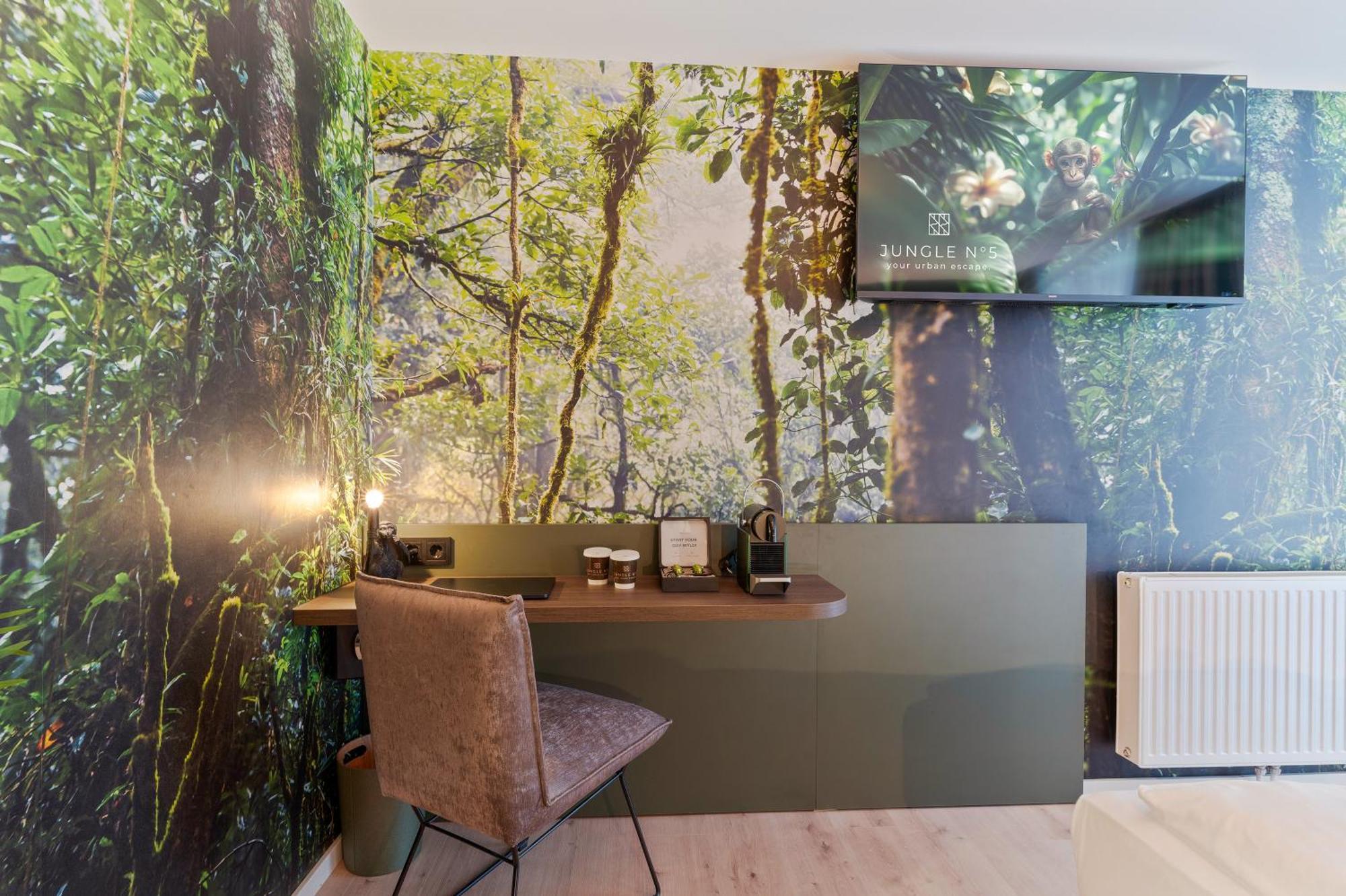 Jungle No5 Boutique Hotel - Stuttgart City-Center Eksteriør bilde